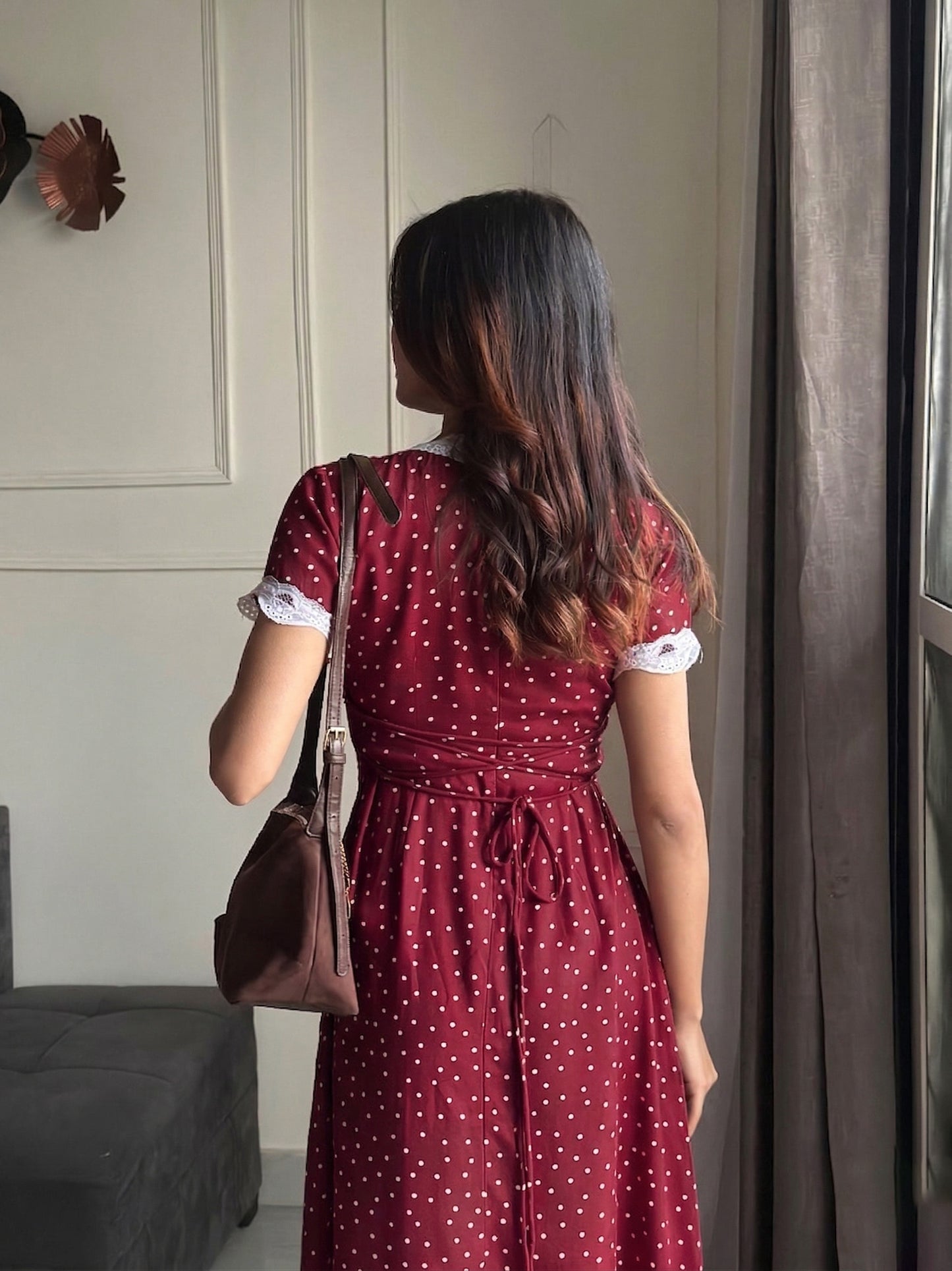 Crimson Charm midi Dress