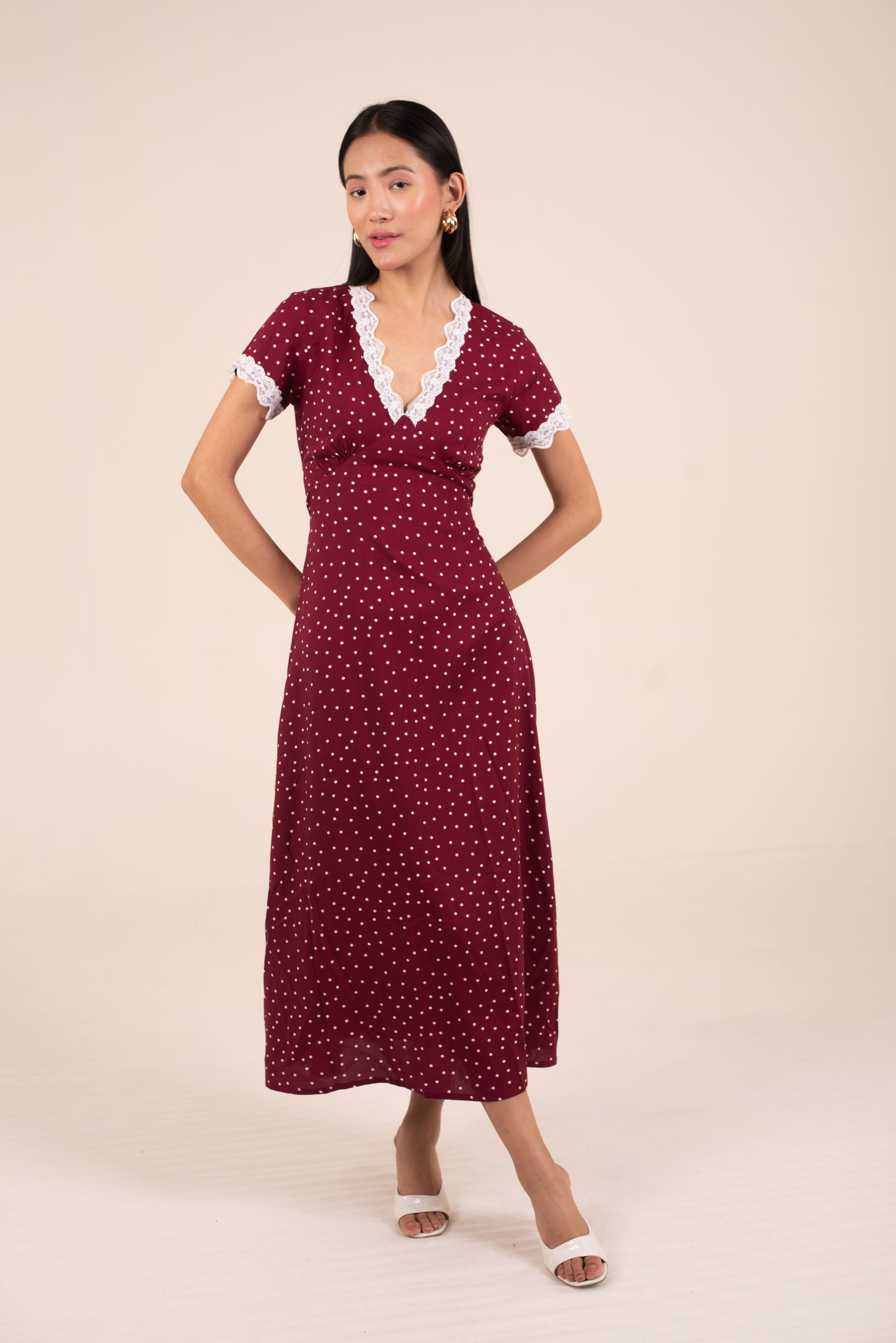 Crimson Charm midi Dress