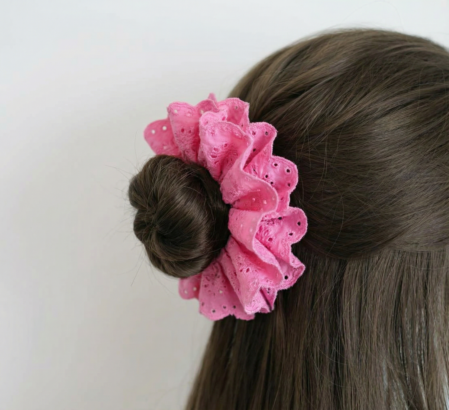 Pack of 2 - cloud bloom pink and white scrunchie