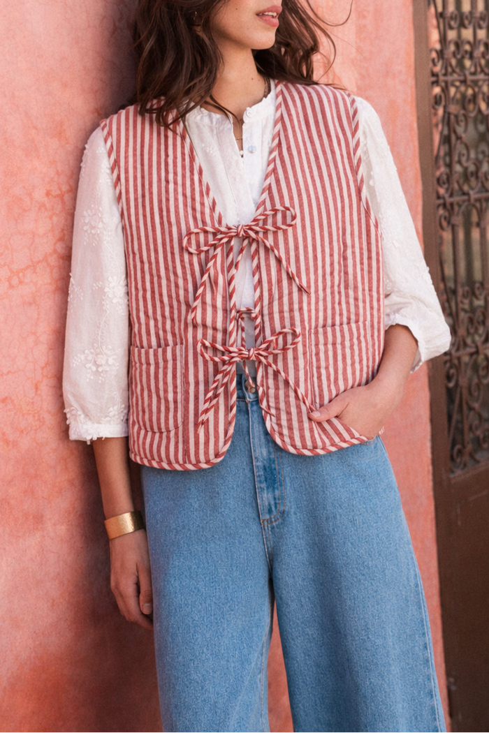 Red & White Stripes reversible quilted sleevless jacket